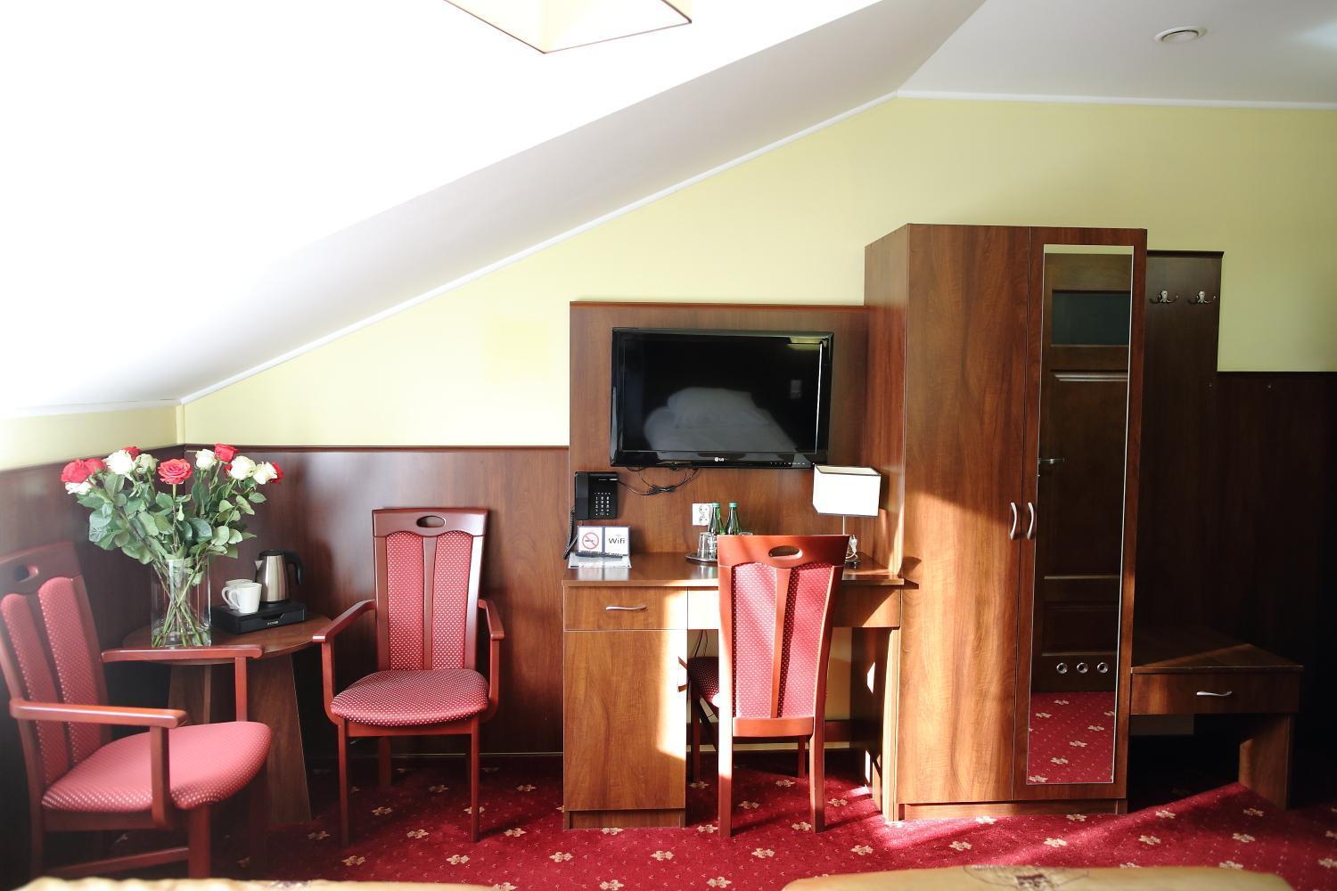 Hotel Kalchem Brzozie Buitenkant foto